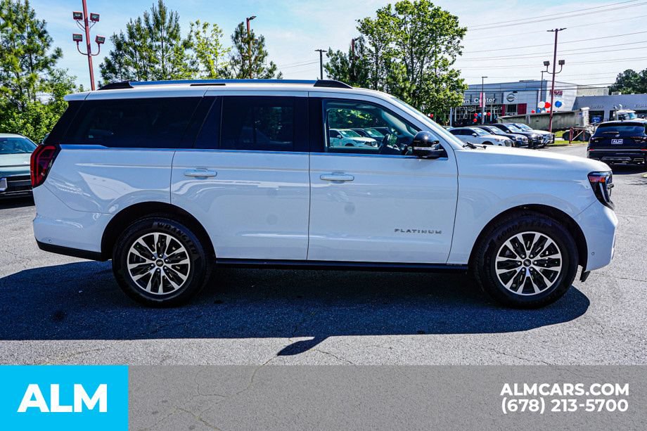 Used 2025 Ford Expedition Platinum AWD/4WD image 9