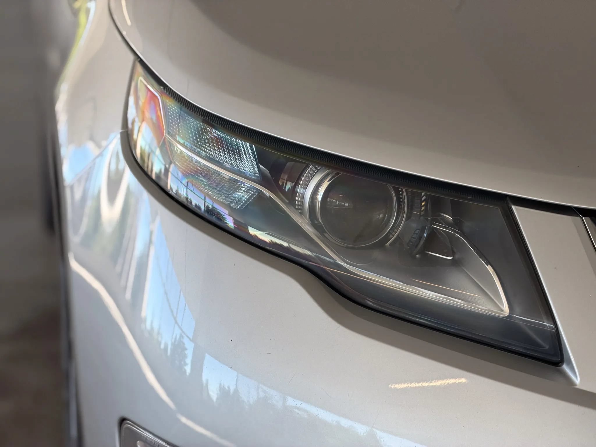 Used 2015 Chevrolet Volt FWD image 10