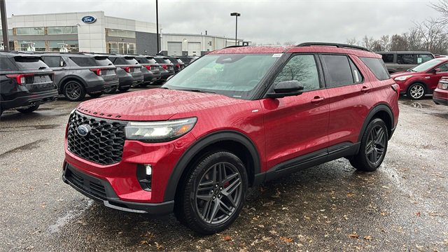 New 2026 Ford Explorer ST-Line w/ ST-Line Street Pack image 2