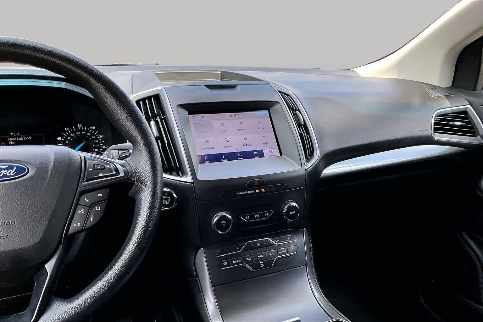 Used 2020 Ford Edge SE FWD image 7