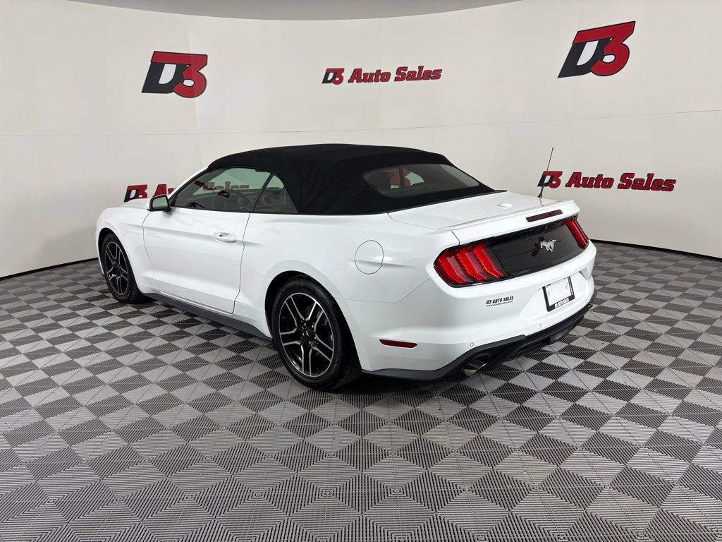 Used 2022 Ford Mustang Premium image 4