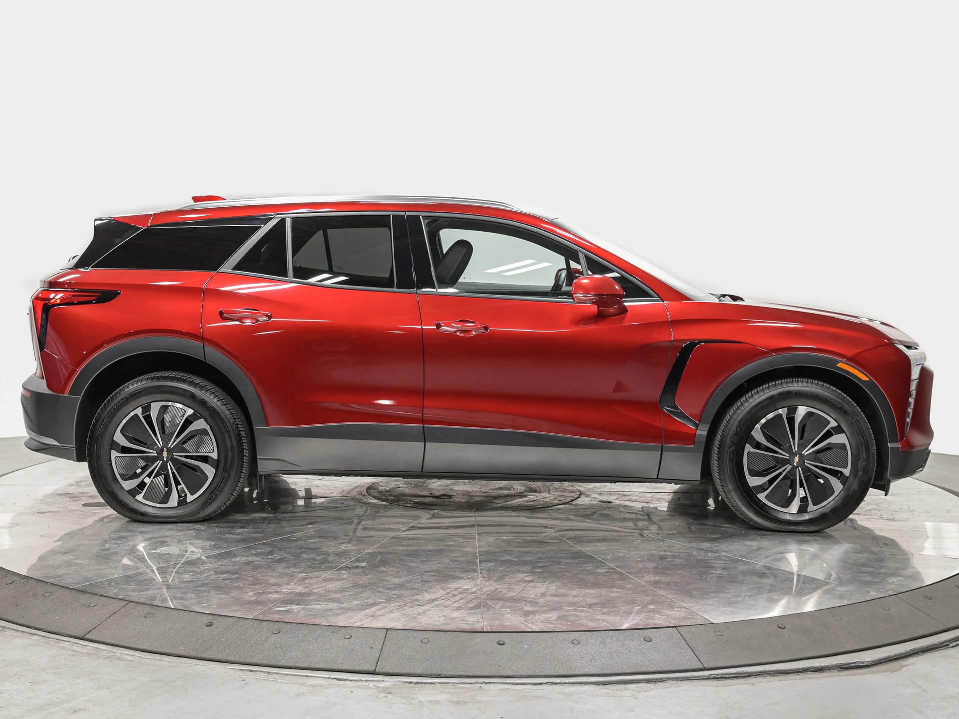 Used 2024 Chevrolet Blazer EV LT AWD/4WD image 8