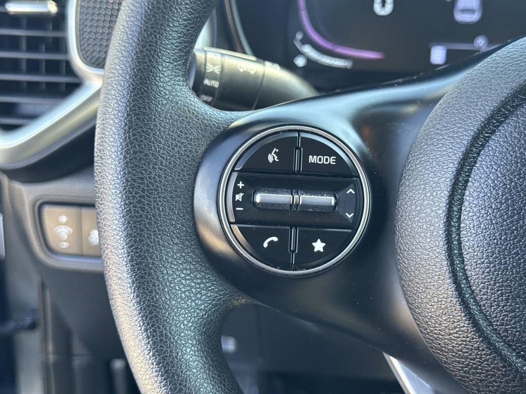 Used 2024 Kia Soul LX w/ Option Group 015 image 28