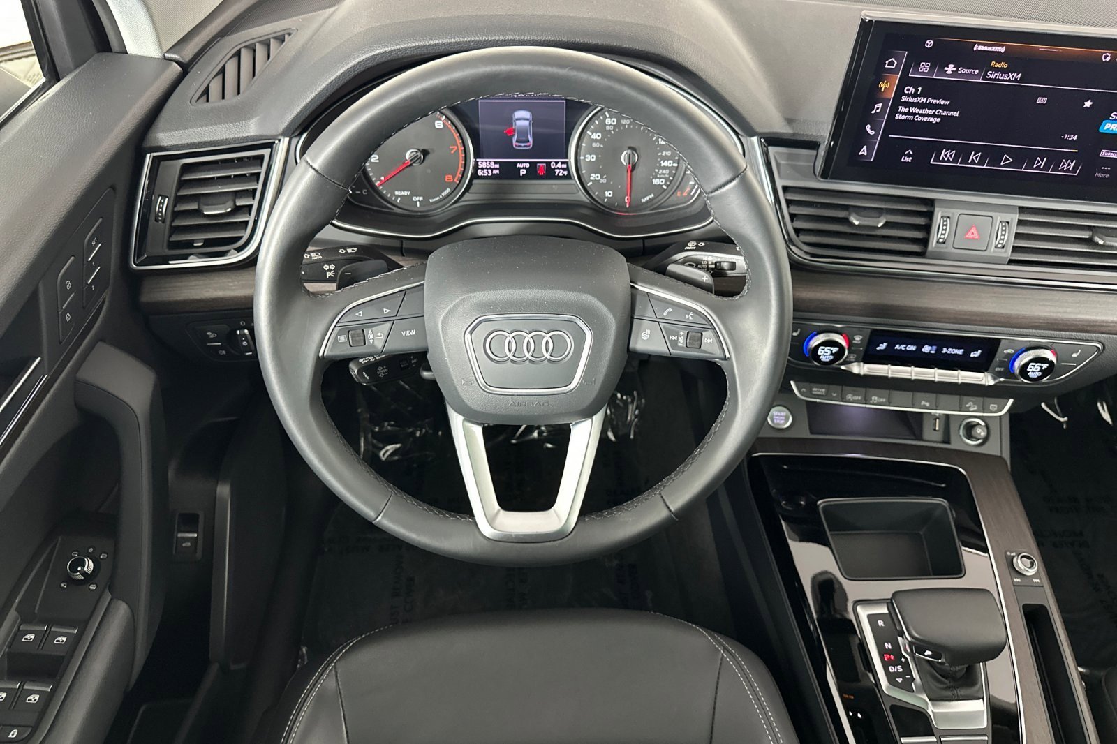 Used 2023 Audi Q5 2.0T Premium w/ Convenience Package image 13