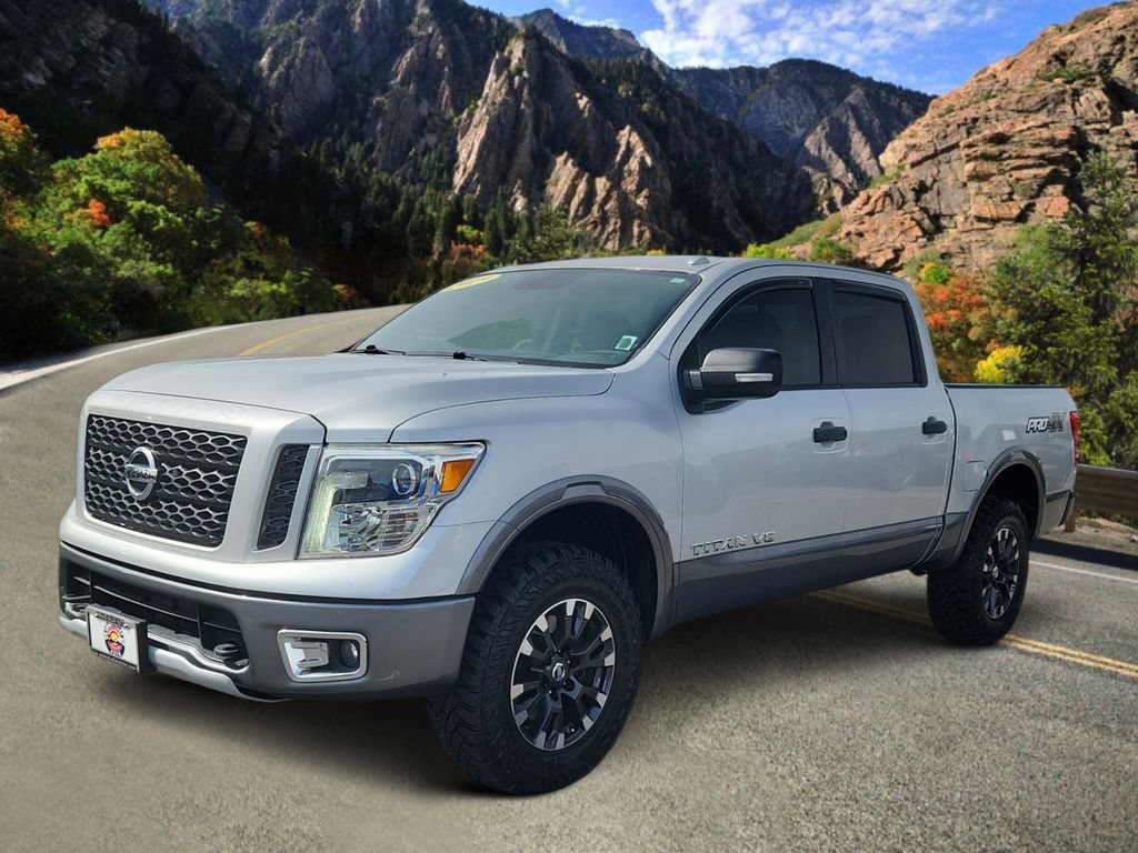 Used 2019 Nissan Titan PRO-4X AWD/4WD image 5