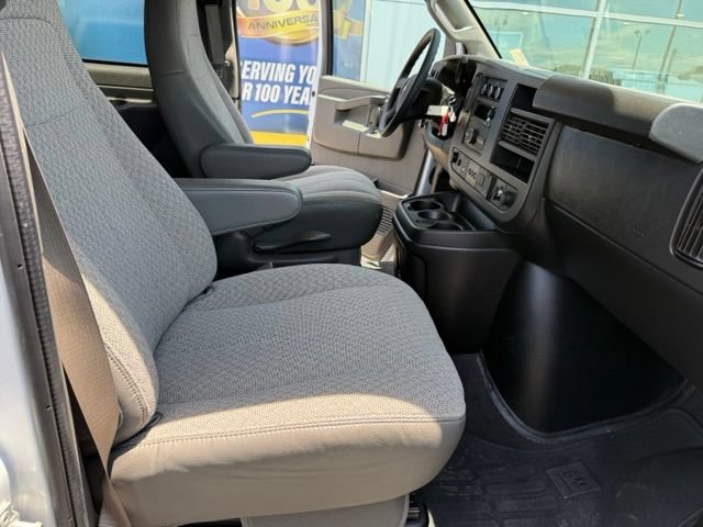 Used 2019 Chevrolet Express 3500 LT w/ LT Preferred Equipment Group RWD image 27