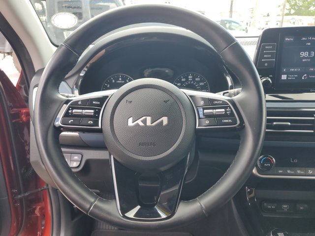 Used 2023 Kia Seltos S FWD image 27
