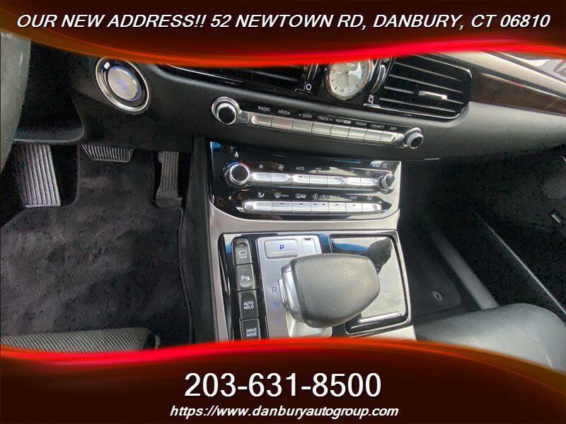 Used 2018 Genesis G90 3.3T Premium AWD/4WD image 12