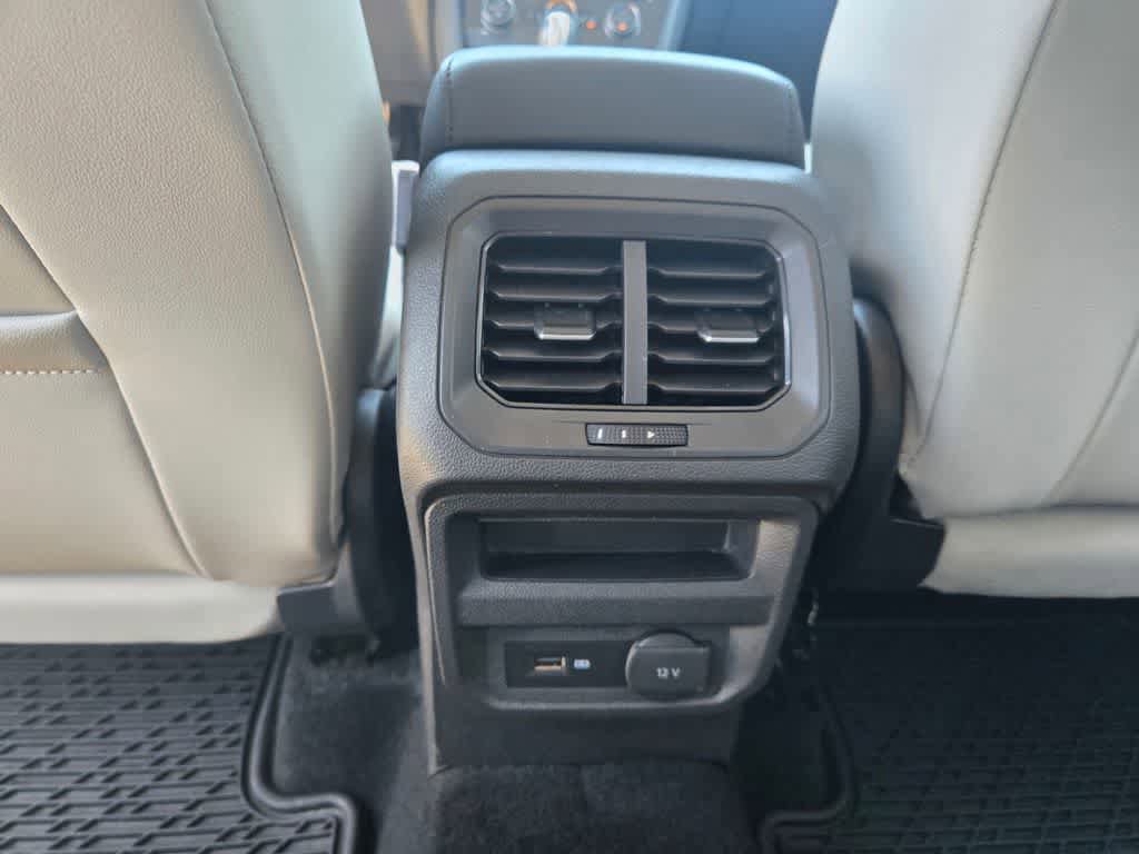 Used 2019 Volkswagen Tiguan SE FWD image 13