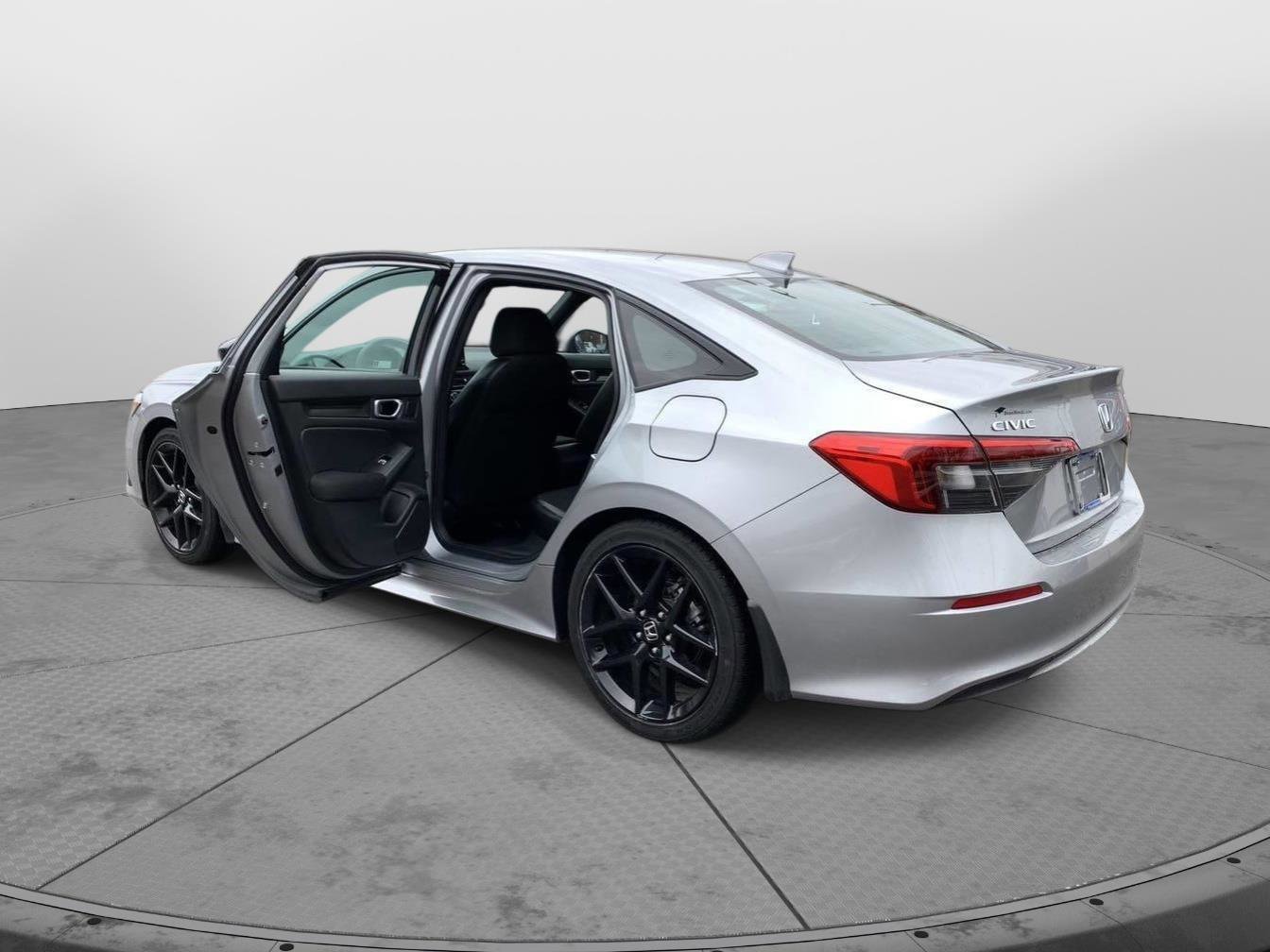 Used 2023 Honda Civic Sport image 36