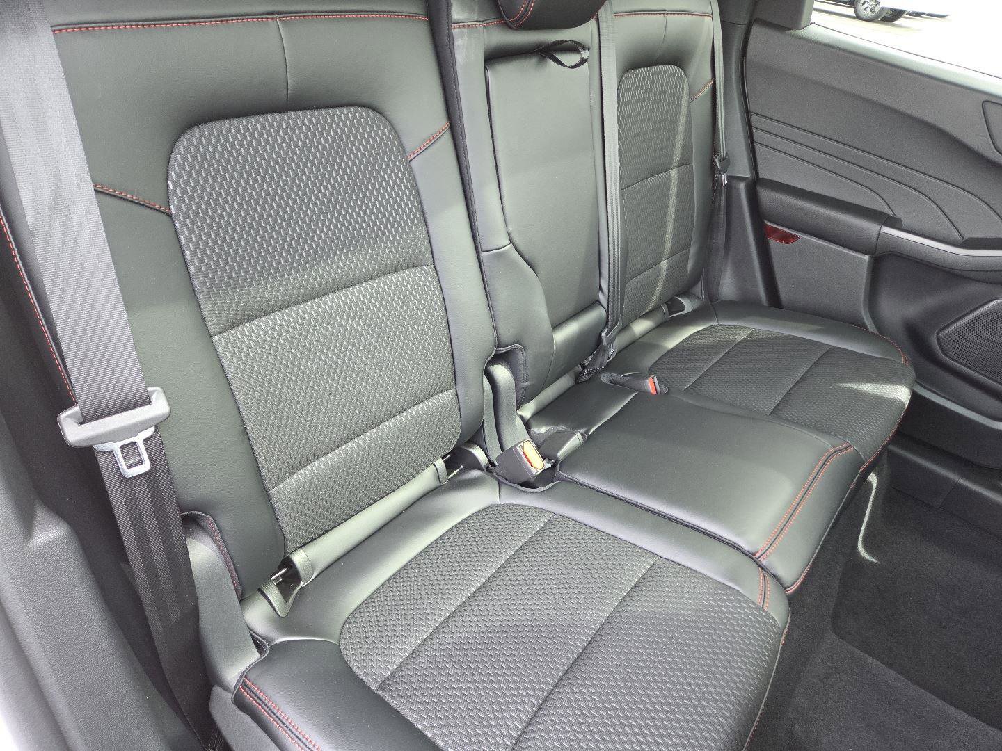 New 2026 Ford Escape ST-Line w/ Tech Pack #1 AWD/4WD image 19