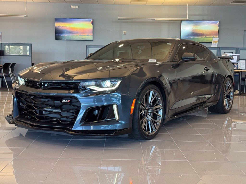 Used 2023 Chevrolet Camaro ZL1 RWD image 7