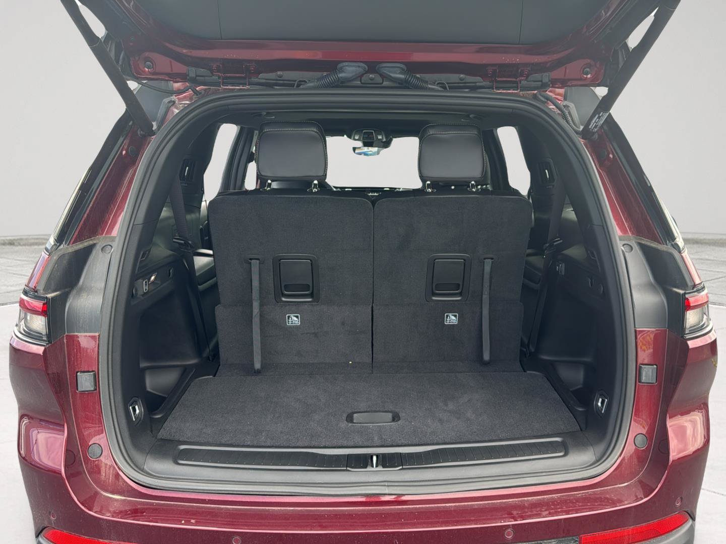 New 2025 Jeep Grand Cherokee L Altitude AWD/4WD image 27