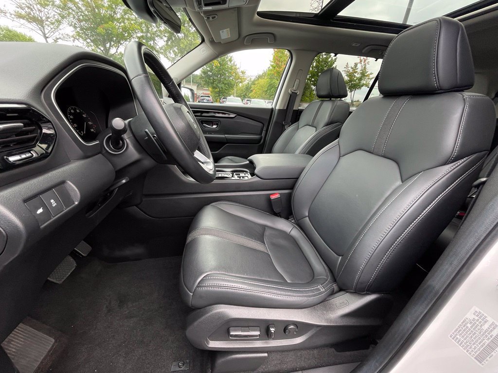 Certified 2025 Honda Pilot Touring image 26