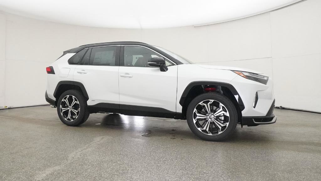 New 2025 Toyota RAV4 XSE w/ Premium Package AWD/4WD image 31
