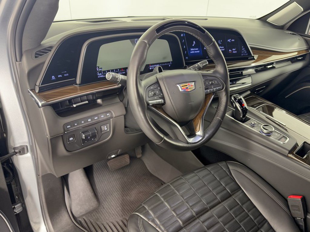 Used 2023 Cadillac Escalade Sport Platinum AWD/4WD image 4