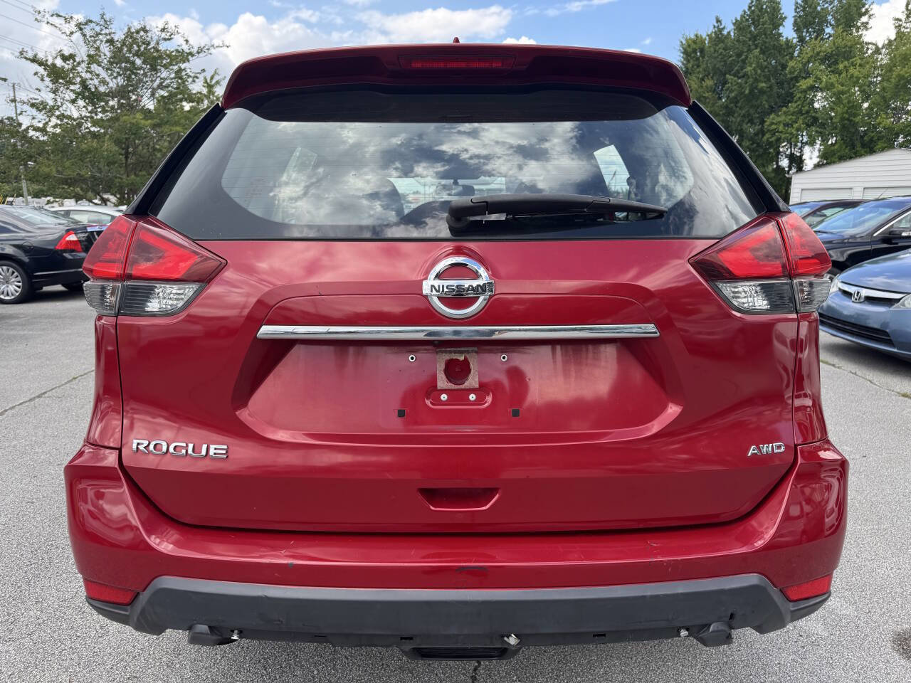 Used 2017 Nissan Rogue S AWD/4WD image 8