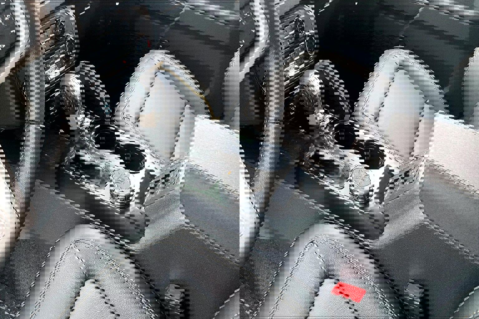 New 2025 Ford Bronco Badlands image 8