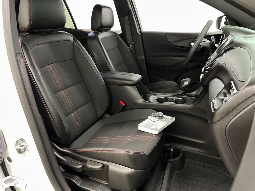 Certified 2024 Chevrolet Equinox RS w/ LPO, Floor Liner Package FWD image 38