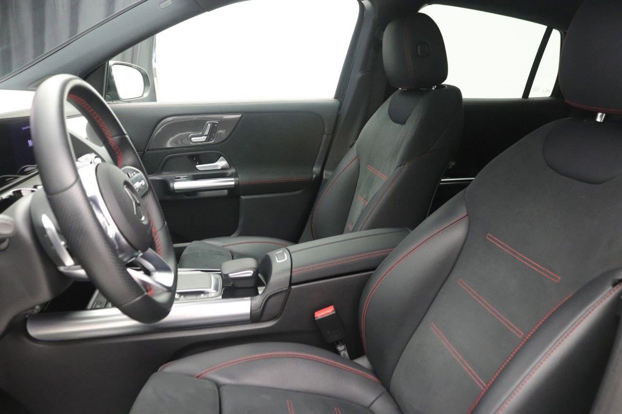 Used 2022 Mercedes-Benz GLA 250 image 32