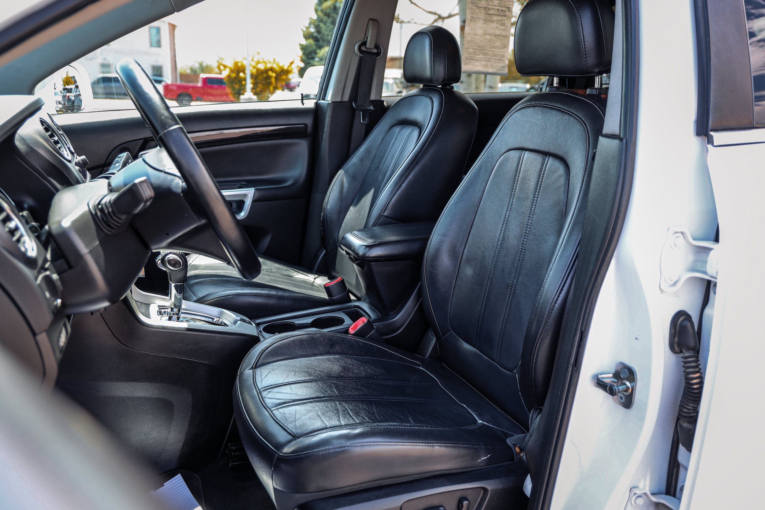 Used 2013 Chevrolet Captiva Sport LTZ FWD image 10