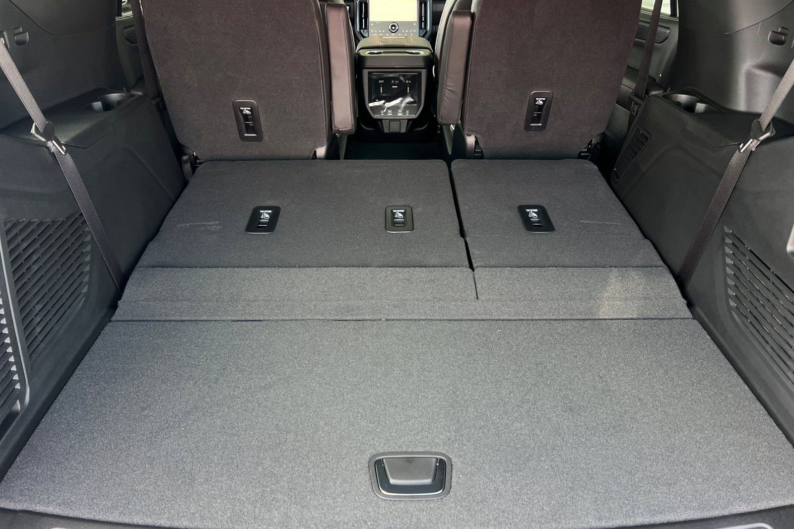 New 2026 GMC Yukon AT4 Ultimate AWD/4WD image 15