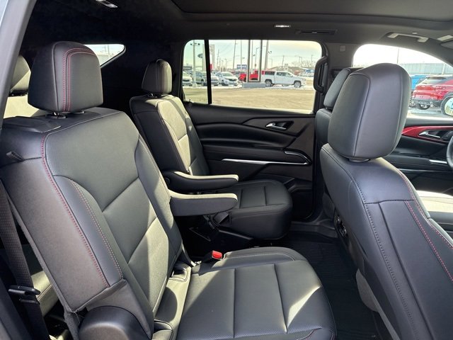 Used 2025 Chevrolet Traverse Z71 w/ Driver Confidence Package image 15