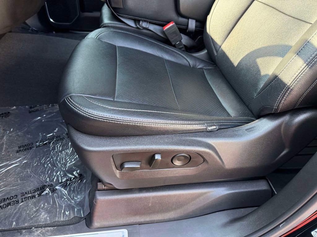 Used 2022 Chevrolet Silverado 1500 LT image 3