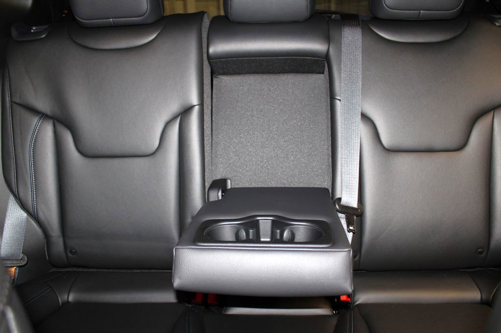 New 2026 Jeep Compass Limited image 27