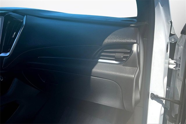 Used 2023 Chevrolet Traverse LT image 15