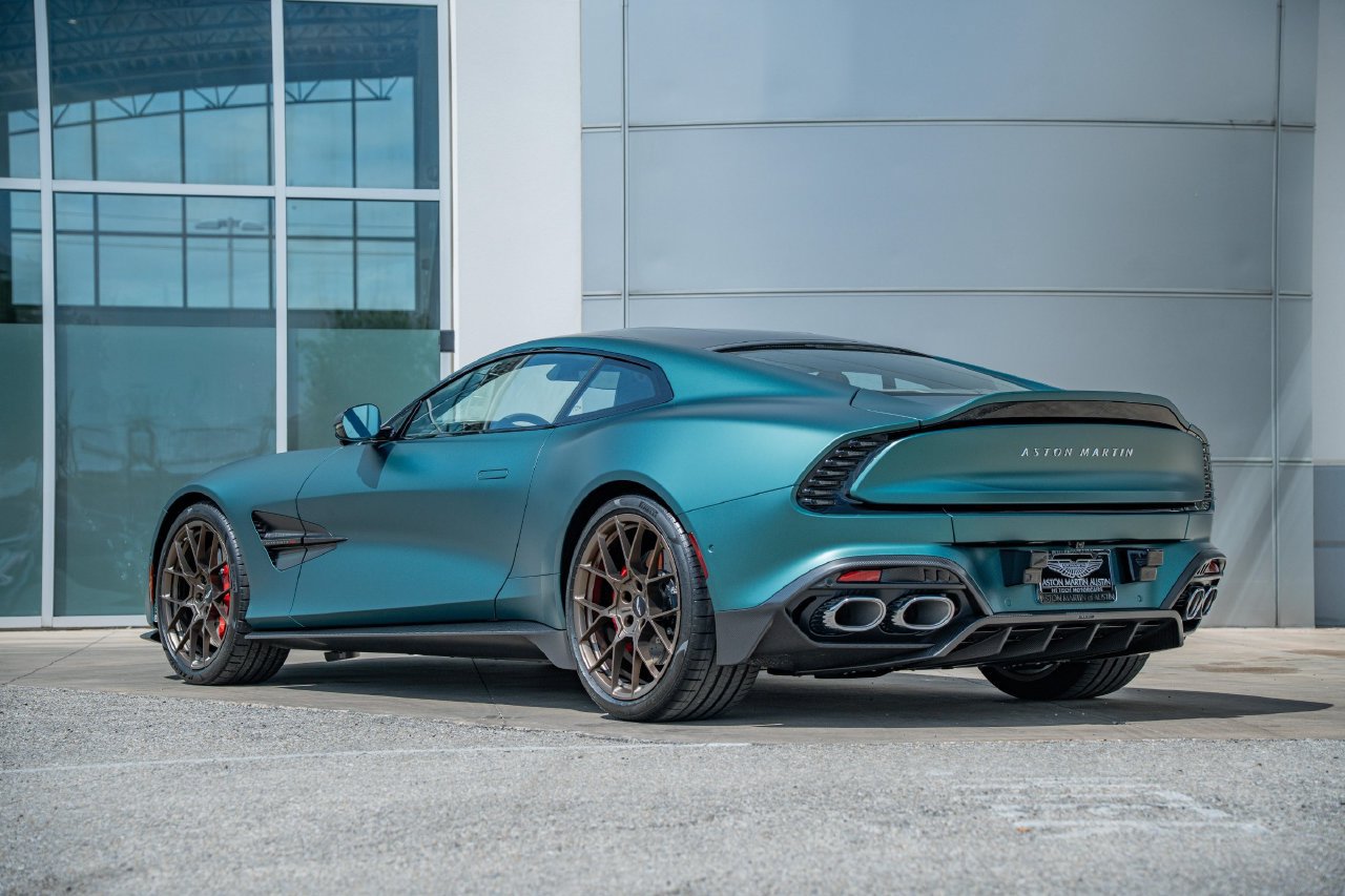 New 2026 Aston Martin Vanquish RWD image 11