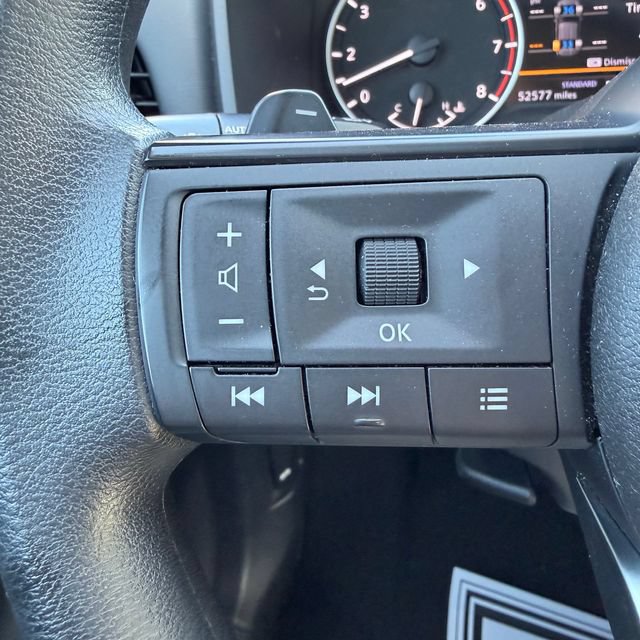 Used 2024 Nissan Rogue S FWD image 13