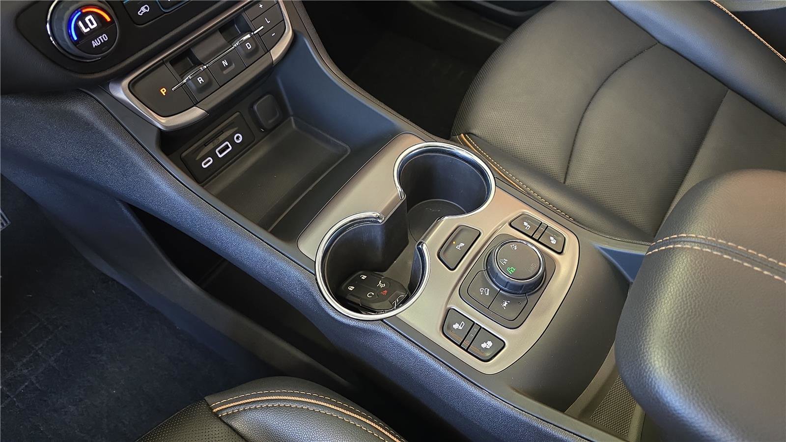 Used 2023 GMC Terrain AT4 w/ Infotainment Package II AWD/4WD image 23