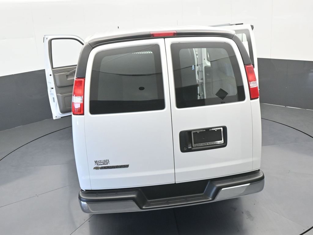 Used 2024 Chevrolet Express 2500 w/ Driver Convenience Package image 59