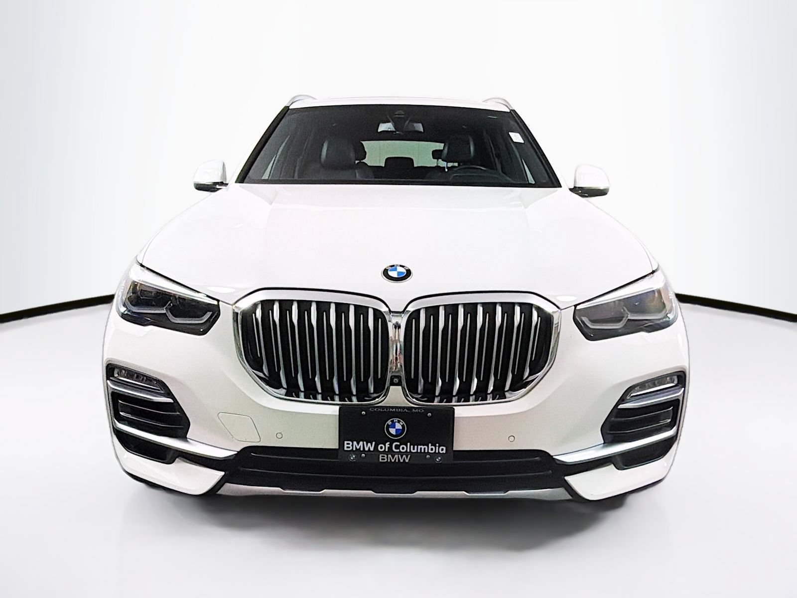 Used 2019 BMW X5 xDrive40i w/ Convenience Package AWD/4WD image 2