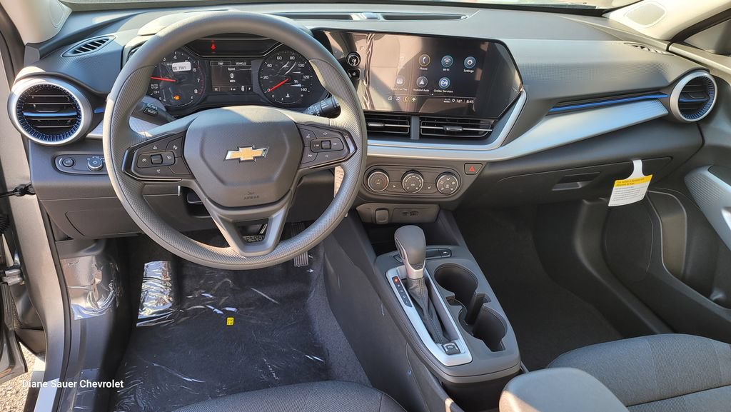 New 2026 Chevrolet Trax LS w/ LS Convenience Package FWD image 24