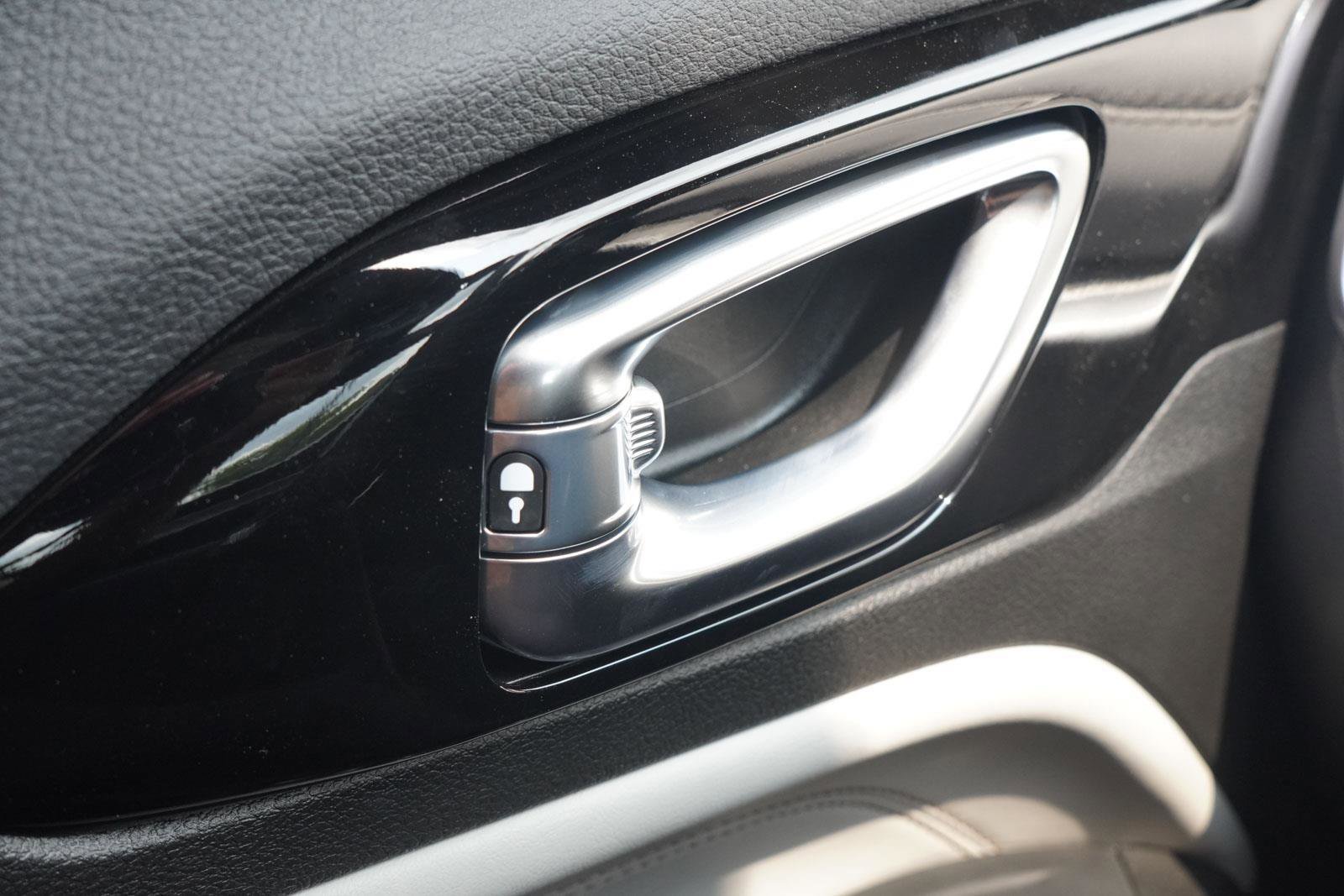 New 2025 Jeep Compass Limited image 19