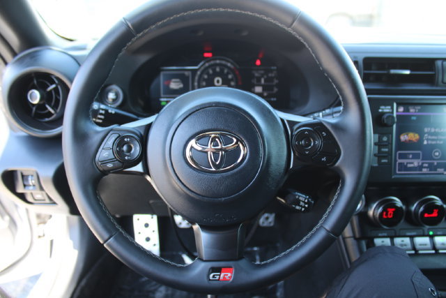Used 2023 Toyota GR86 Premium RWD image 15