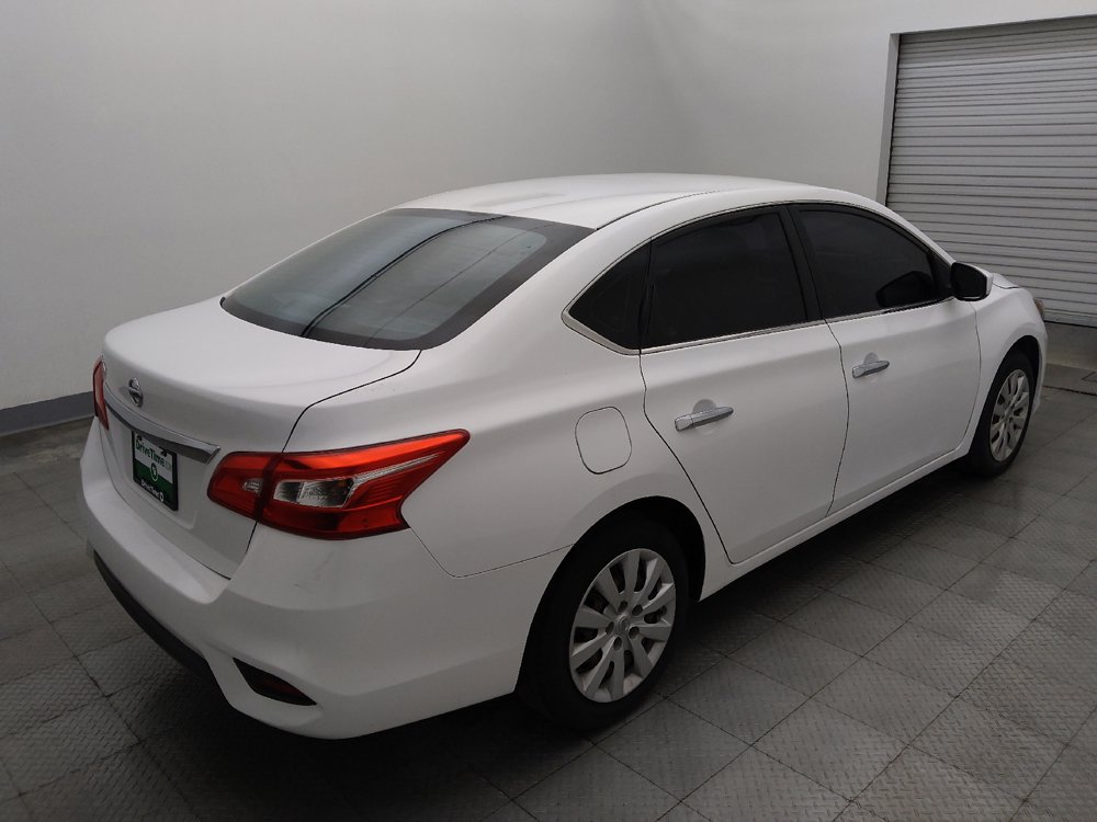 Used 2016 Nissan Sentra S FWD image 9