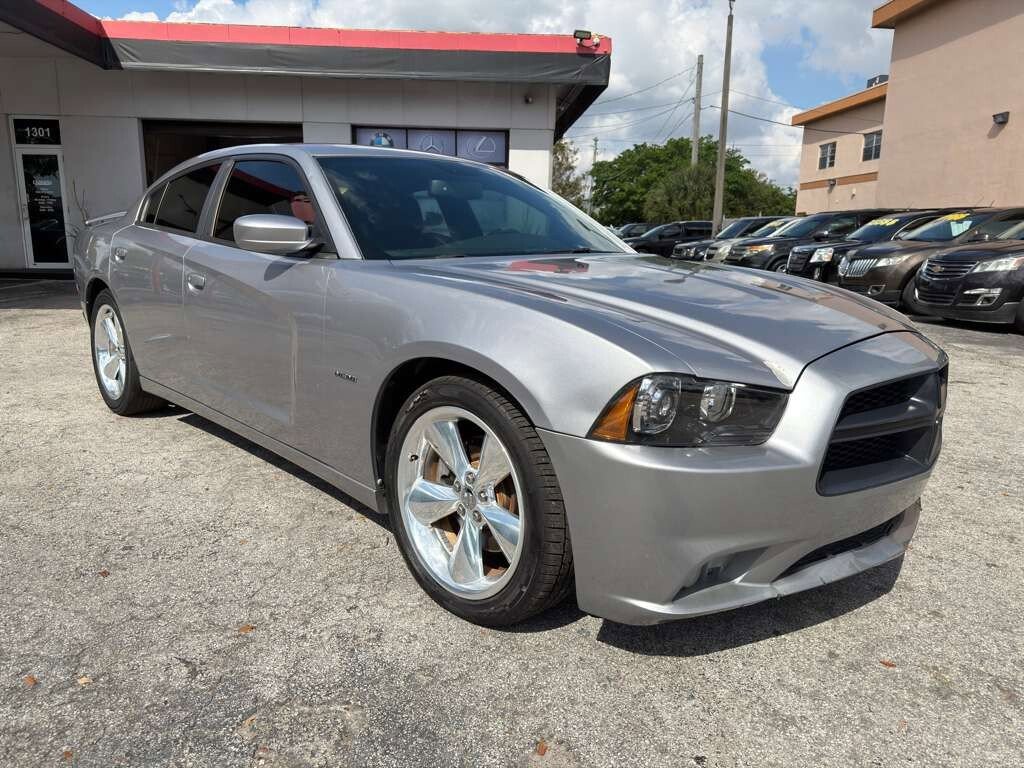 Used 2014 Dodge Charger R/T RWD image 7