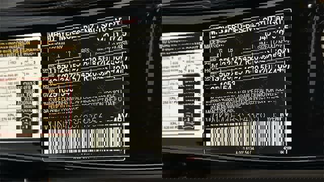 Certified 2025 Mercedes-Benz GLC 300 4MATIC image 12