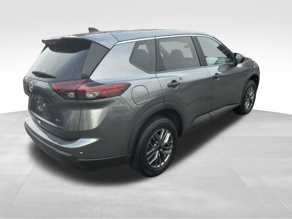 Used 2024 Nissan Rogue S image 19