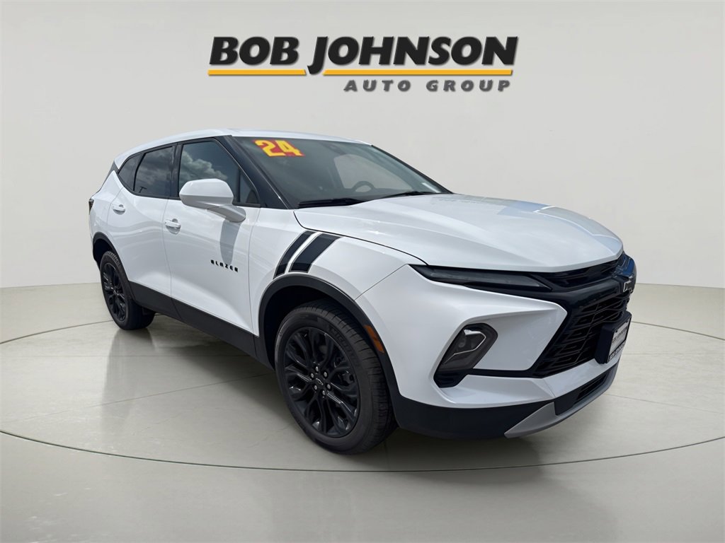 New 2024 Chevrolet Blazer LT w/ LPO, Black Sport Package