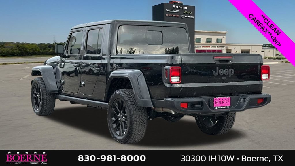 Used 2025 Jeep Gladiator Sport AWD/4WD image 5