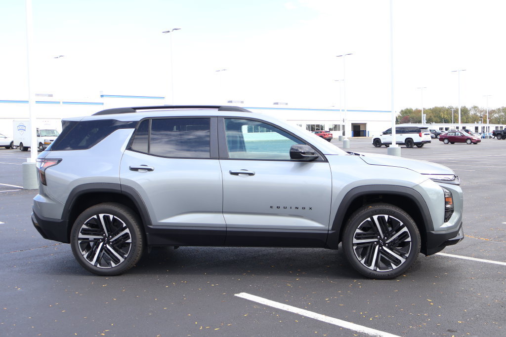 New 2027 Chevrolet Equinox RS AWD/4WD image 9
