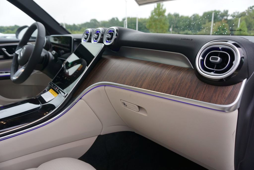 New 2026 Mercedes-Benz GLC 300 4MATIC image 65