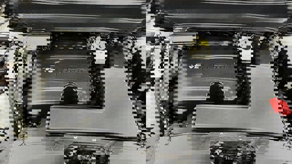 Used 2019 Nissan Pathfinder Platinum w/ Cargo Package image 29