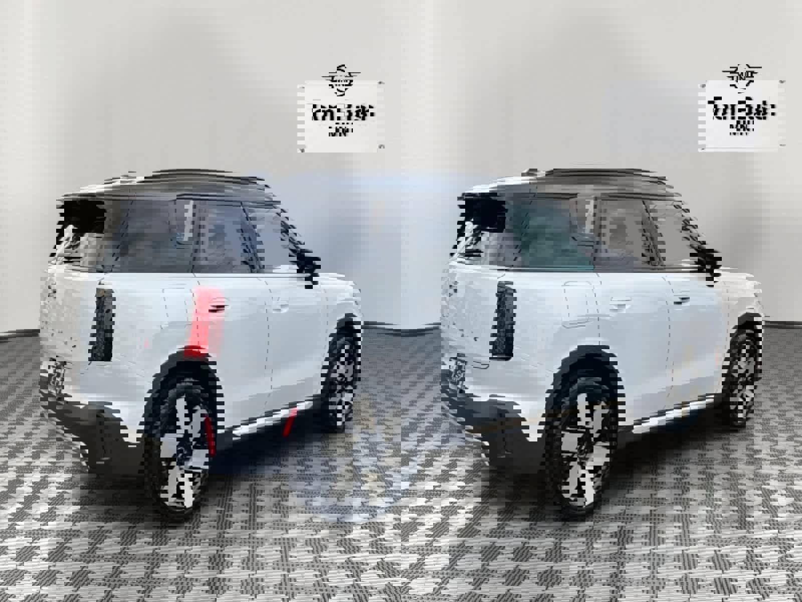 Certified 2025 MINI Cooper Countryman S w/ Comfort Package Max image 3