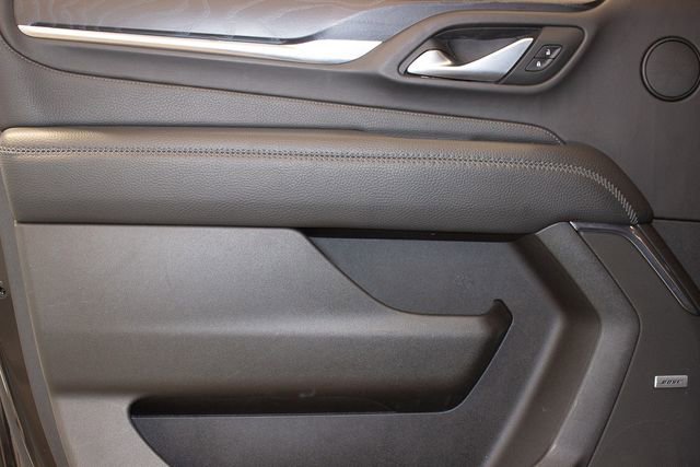 Used 2022 GMC Yukon XL Denali w/ Denali Premium Package image 22