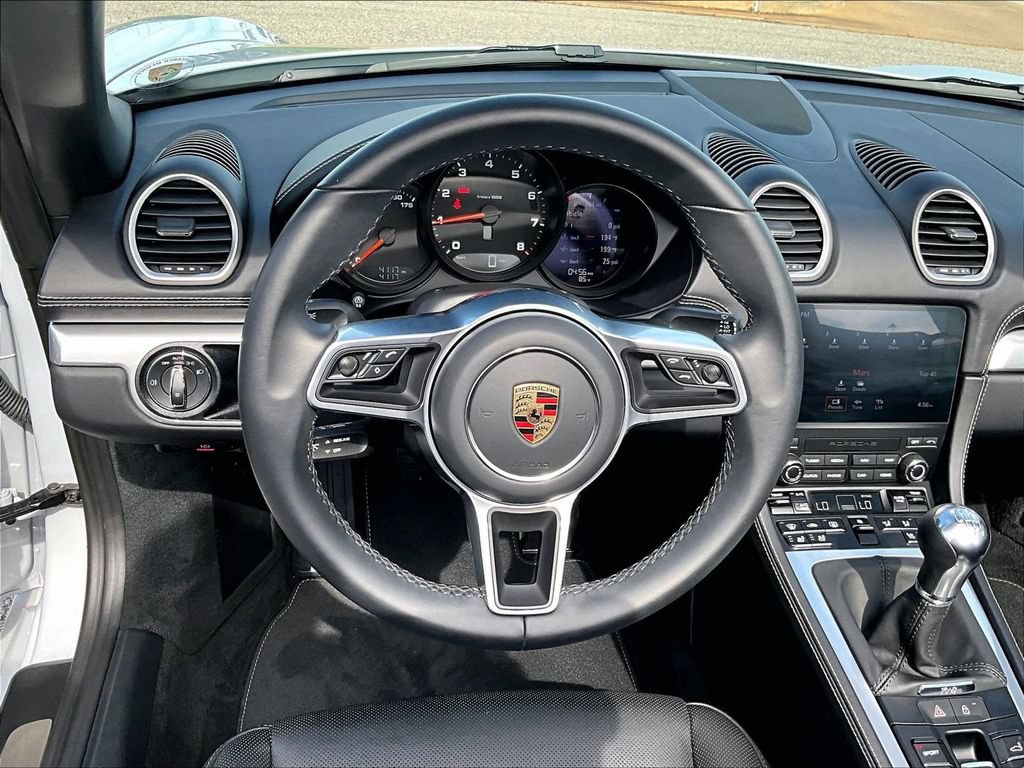 Certified 2024 Porsche 718 Boxster RWD image 15
